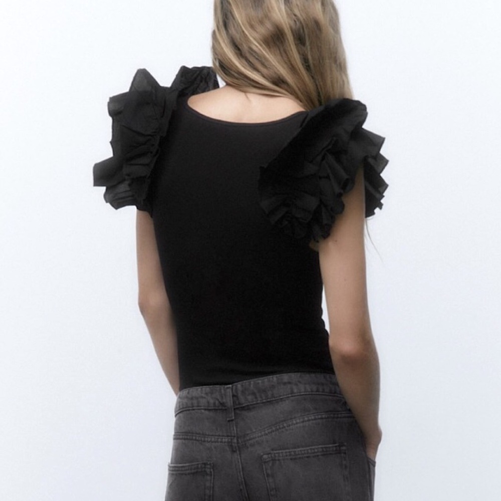 Zara Ribbed Ruffled Bodysuit - Picture 4 of 10